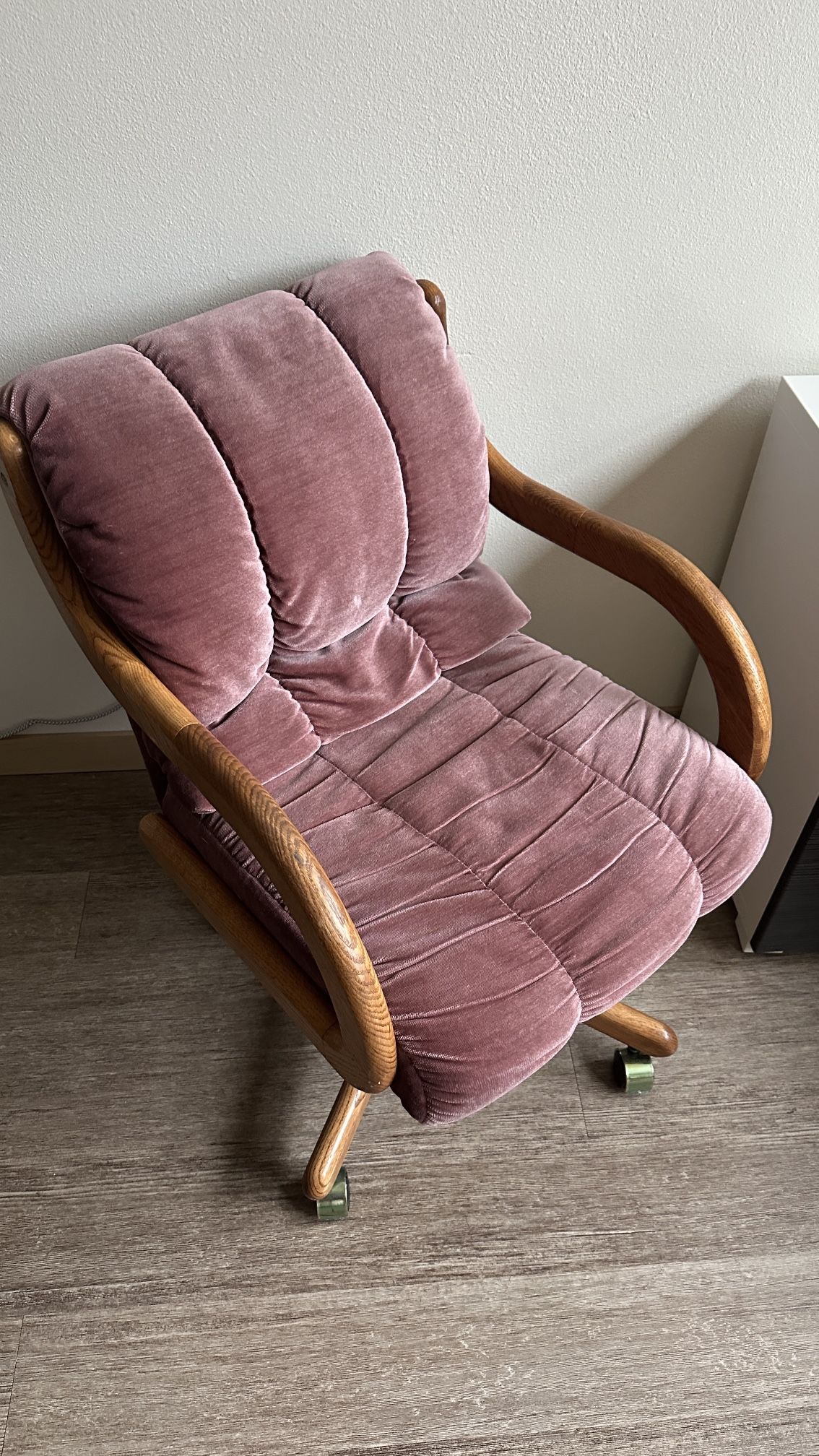 Pink & wood desk chair