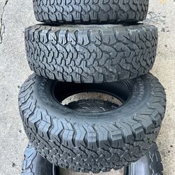 LT 285 70 17 BFGOODRICH ALL-TERRAIN T/A KO2 6 PLYS