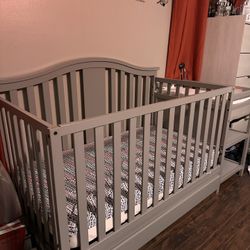 Convertible Crib With Mattress 