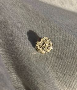 10k Gold Nugget Earring