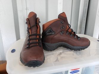 Merrel Boots- Chameleon- Goretex