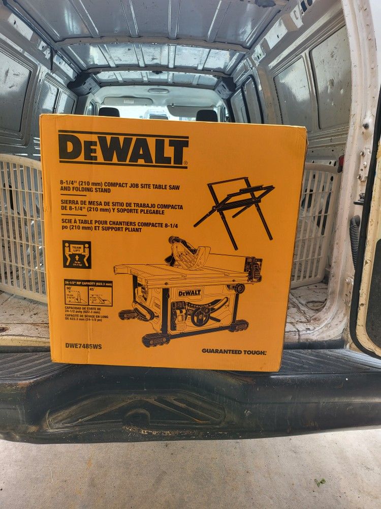 Dewalt brand new Amp Corded 8-1/4 in. Compact Jobsite Tablesaw with Compact Table Saw Stand.(((Firm on price)))