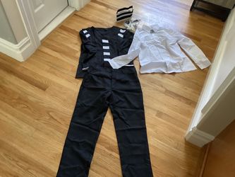Uniforms / costumes