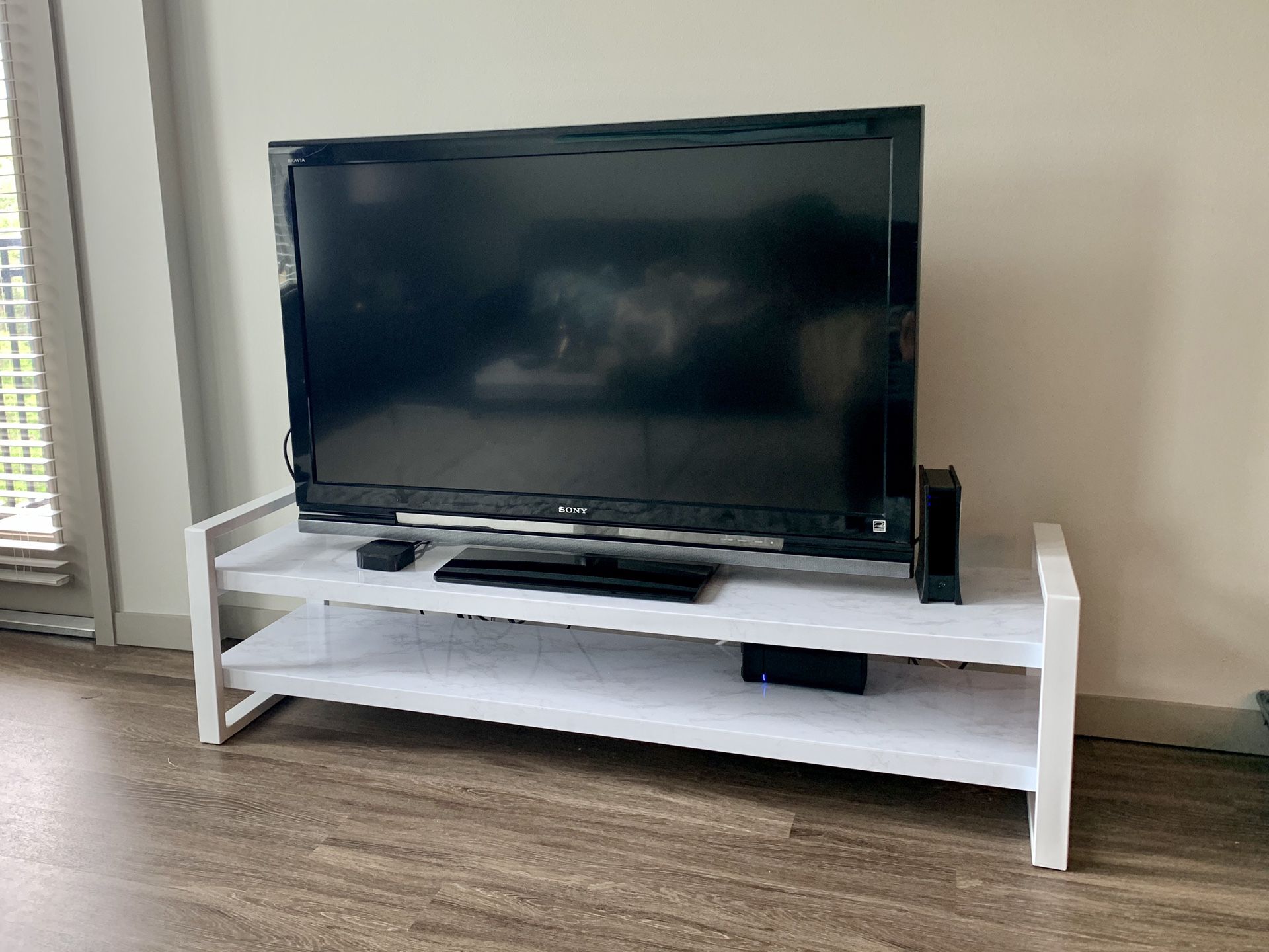 Sony TV - TV Stand (Set or Separate)