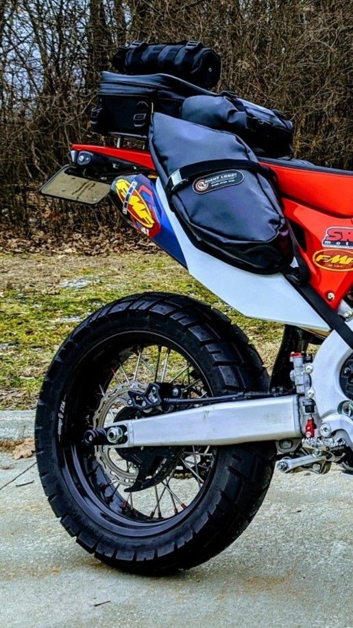 2024 Giant  Loop saddlebags Mojavi