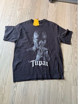 2pac shirt Large men’s