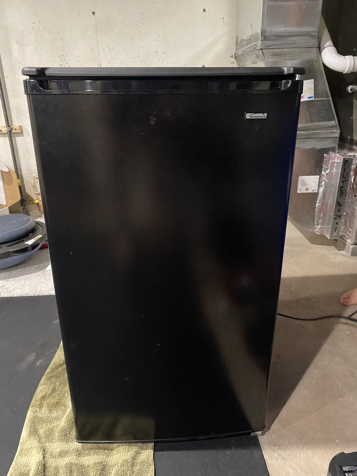 Kenmore Mini Fridge W/freezer Black-33.5” Tall 4.7 Cu Ft
