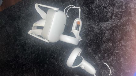 Meta Quest 2 VR Headset with Controllers