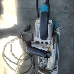 Makita Magnesium Saw