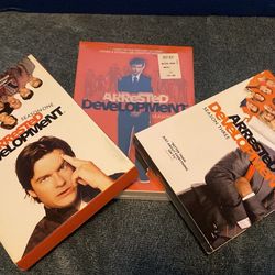 ARRESTED DEVELOPMENT SEASONS 1-3