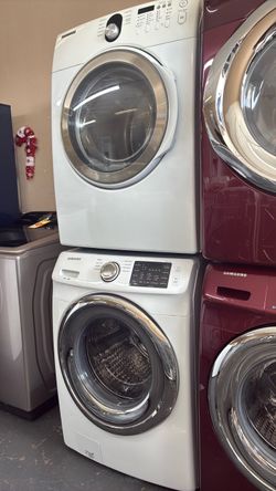 Nice like new Samsung washer and gas dryer set