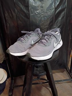 Nike Revolution 5 Running Sneakers. Size 11.