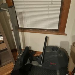 Sunny Health & Fitness Magnetic Rowing Machine - Lightly Used