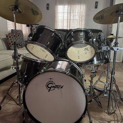 8 Piece Drum Set