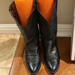 Black Cowboy Boots Size 5.5