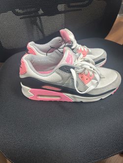 NIKE AIR MAX