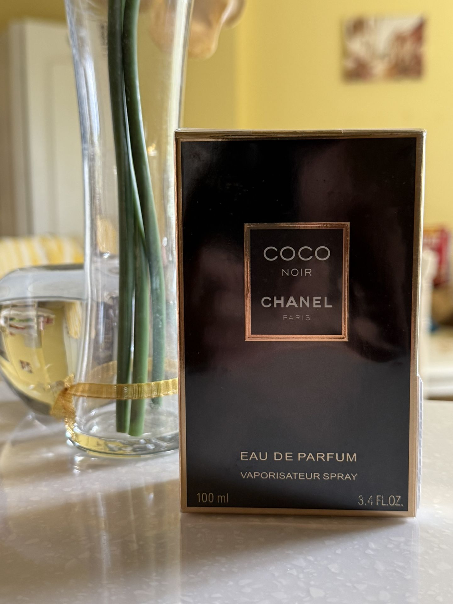 Coco Noir Chanel Eau de parfum 3.4oz.
