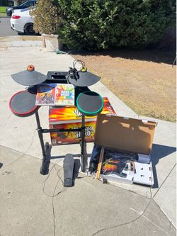 Wii Guitar Hero World Tour Full Band Kit Bundle Drum Set Drums