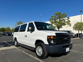 2012 Ford E350 Super Duty Passenger