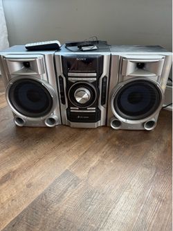 Sony MHC-EC55 Mini Hi-Fi Stereo System w/ SS-EC55S Speakers - 3 Disc CD Changer with remote/antenna