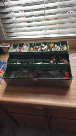 Vintage Fishing Tackle &Box