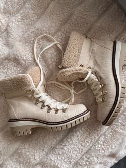 New in Box! JLO Jennifer Lopez Avena Boots