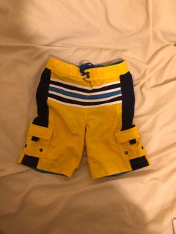 Boys Nautica shorts size 5