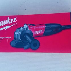 *NEW* Milwaukee Corded 4-1/2" Angle Grinder with Sliding Lock-On Switch, 6130-33