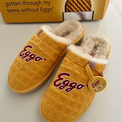 BRUNCH  Eggo Slippers - Waffle Size M-8 W-9