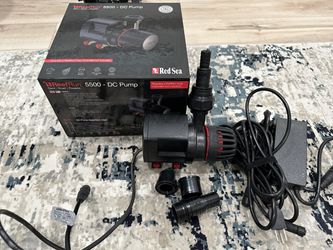 Red Sea Return Pump 5500 w/controller