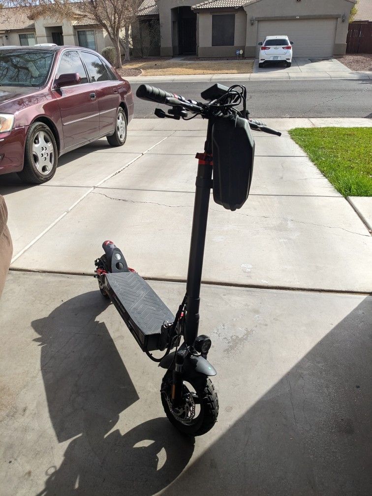 Electric scooter