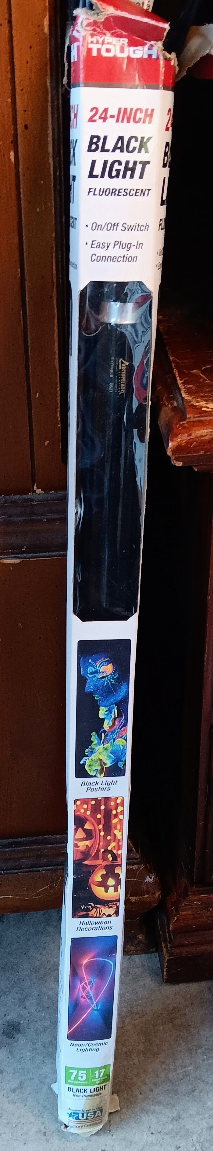 24" Black Light Like New In Box
