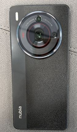 Nubia Z50