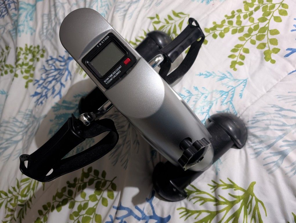 Mini Exercise Bike Pedal Exerciser Portable Foot Cycle