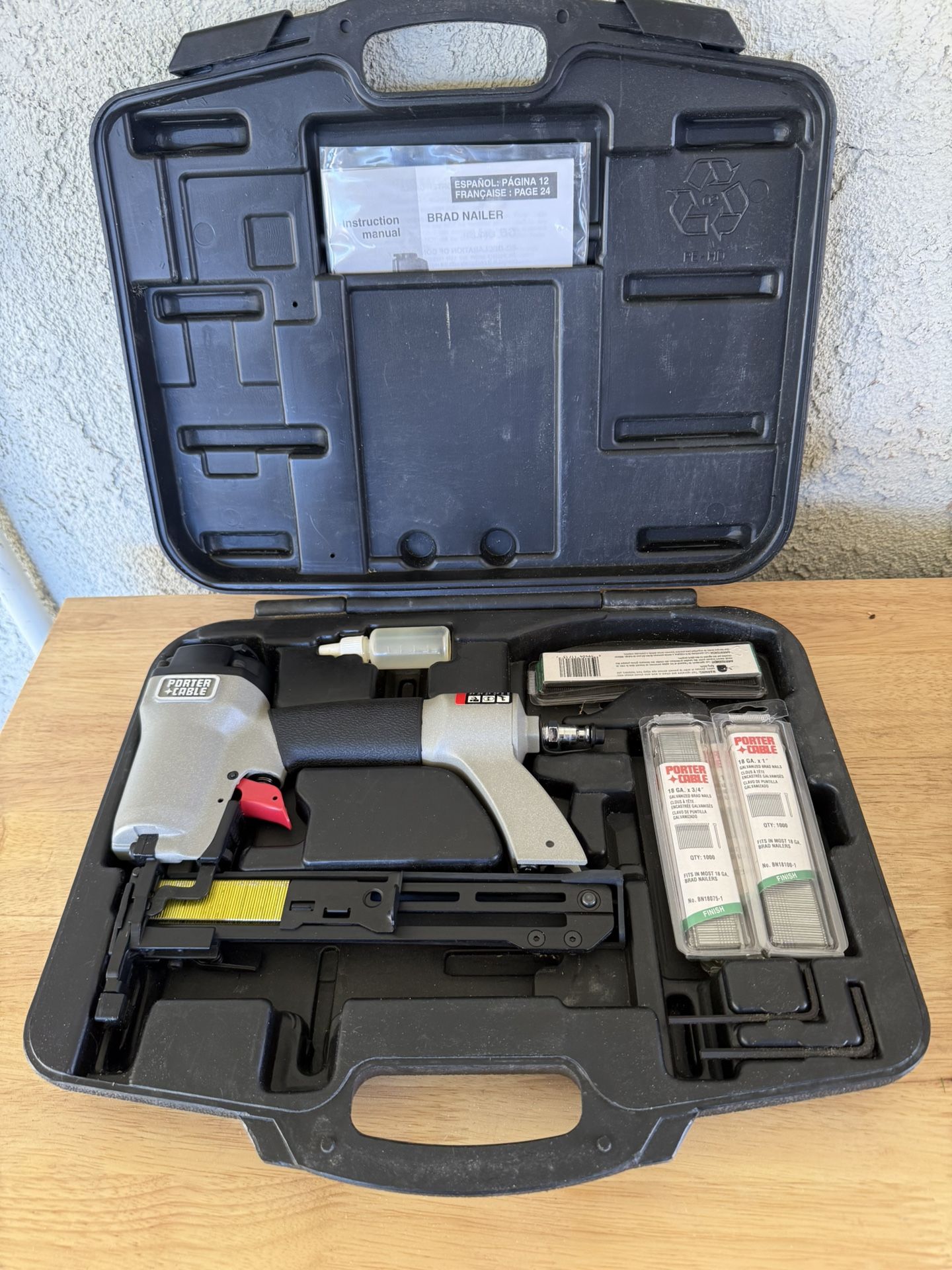 18-Gauge Pneumatic Brad Nailer