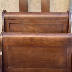 Twin size wooden bed frame