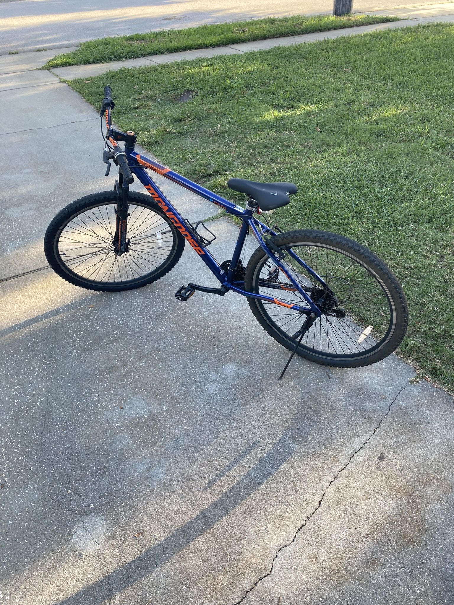 Mongoose Exhibit 29 Inch Wheels Mountain Bike