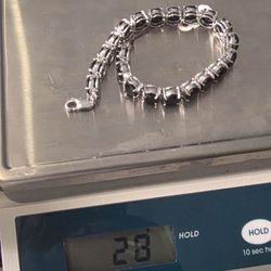 Sterling Silver 925 Rings, Bracelets, Earrings And Moore.