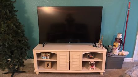 Tv stand living room /bedroom