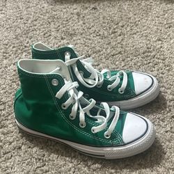 Women’s Size 6 Green Converse 