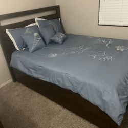 Queen Bed Set 