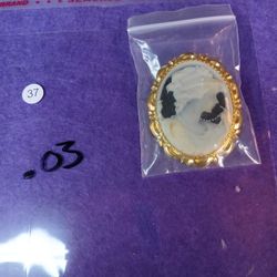 More Vintage Jewelry Up For Offers! Per Pc