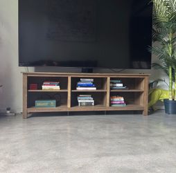 Wood TV stand / bookshelf