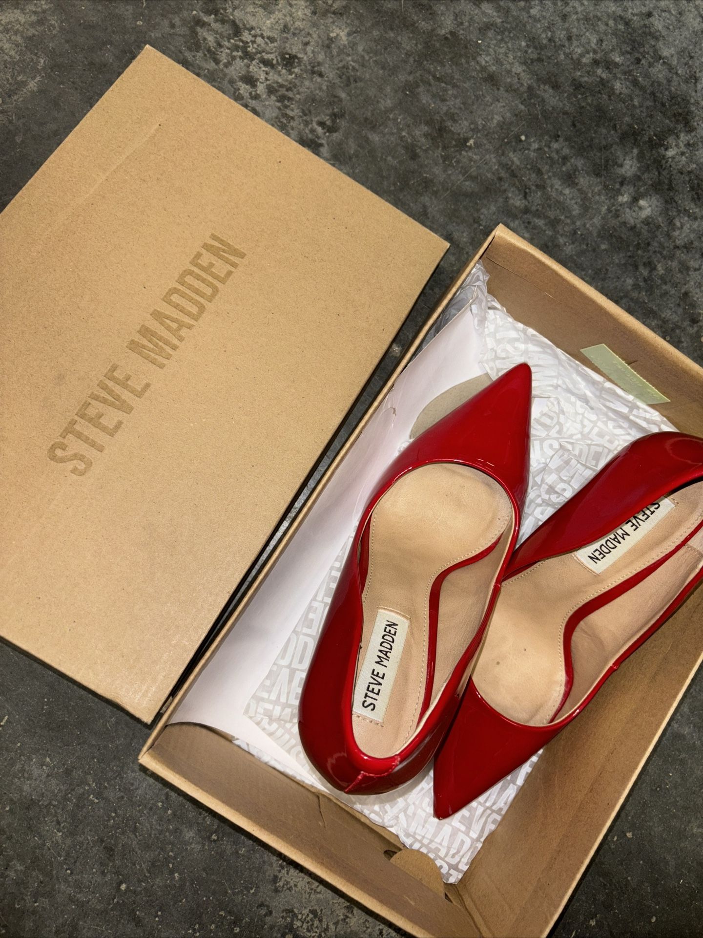 Steve Madden red patent leather orkid heel - Size 7