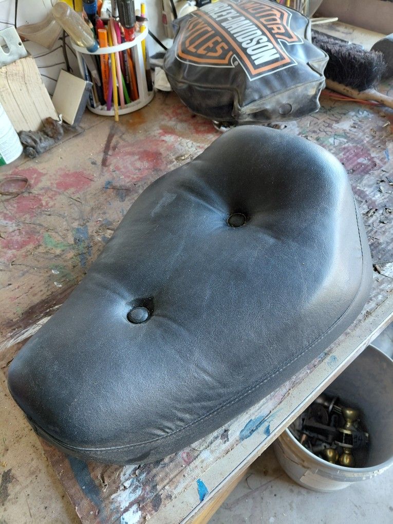Harley Davidson Sporter Seat
