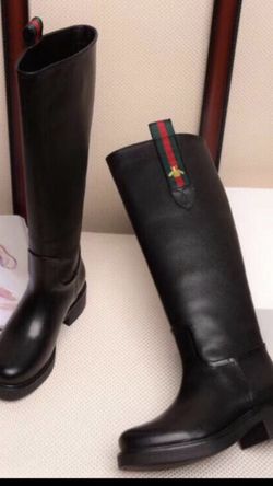 Gucci boots, 41