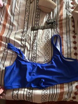 XL blue bathing suit top