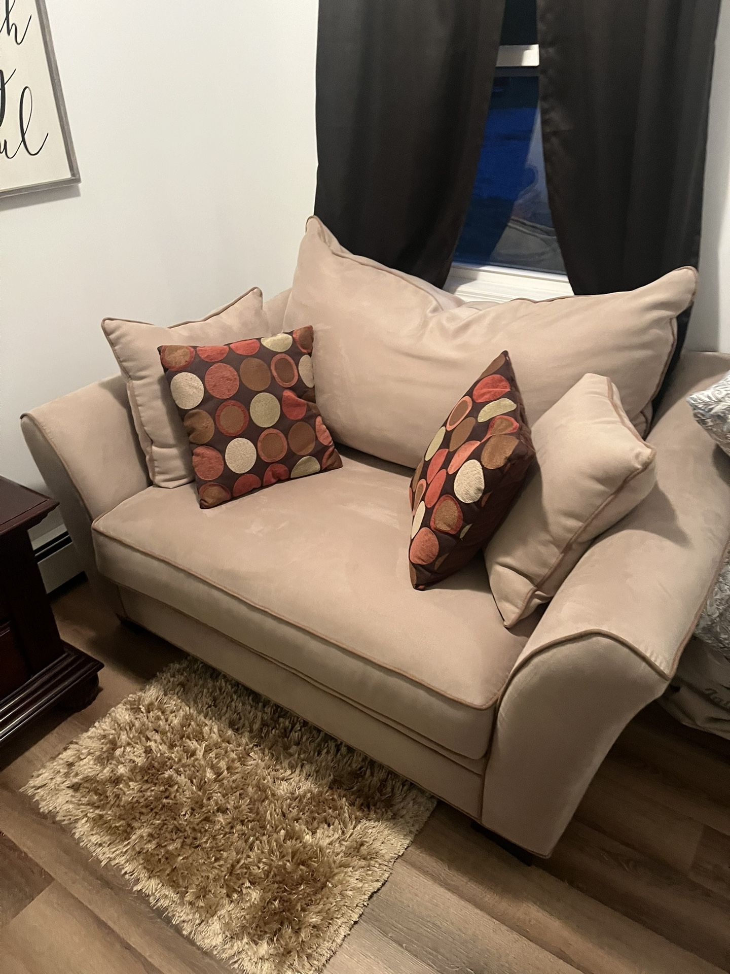 Love Seat Bran New Raymor And Flanagan