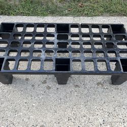 Black Dunnage Rack 22X48X12