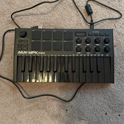 Akai MPK mini